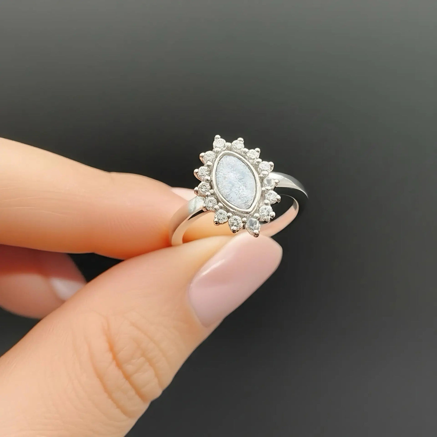 Memorial Ashes Jewellery - Nicky Robin Memorial Jewellery