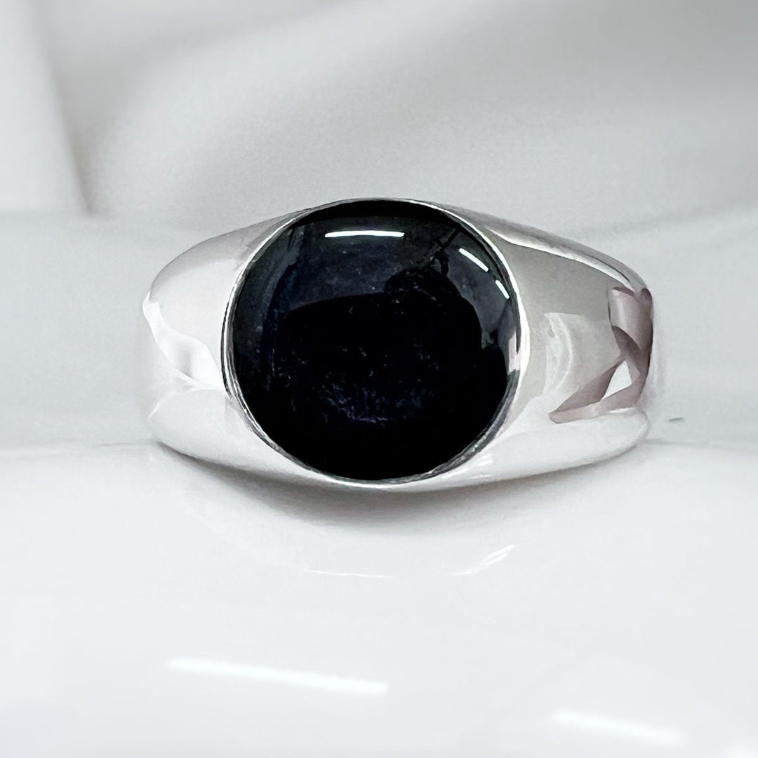 Mens Round Memorial Ashes Signet Ring - Nicky Robin Memorial Jewellery