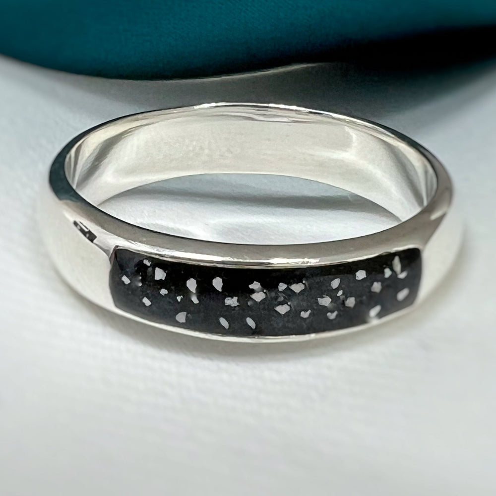 Mens Single Channel Memorial Ashes Ring Band - Nicky Robin Memorial Jewellery