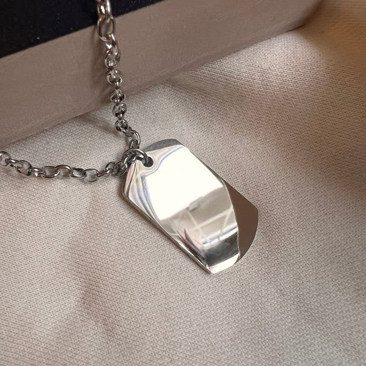Design a Personalised Engraved Dog Tag Necklace